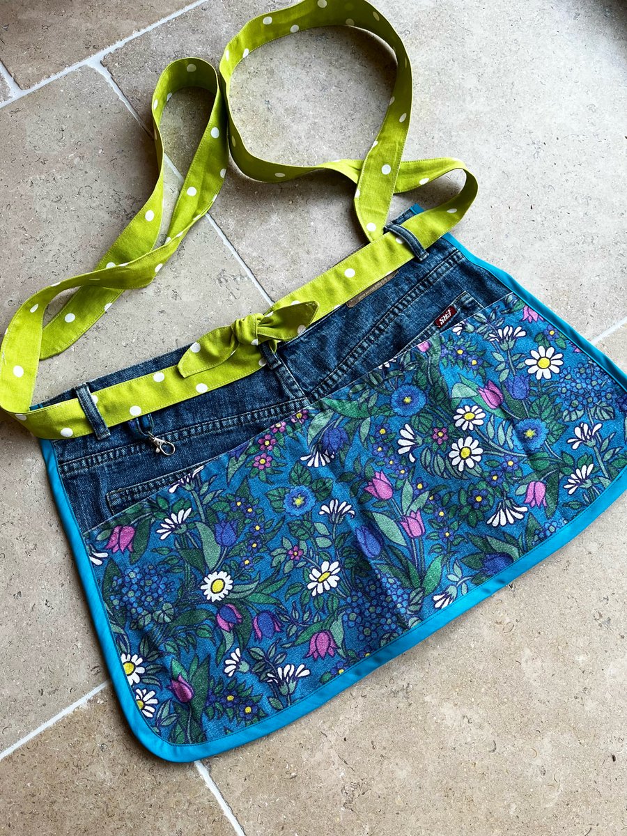 Garden apron Flower Waltz retro seventies cotton and denim with pockets