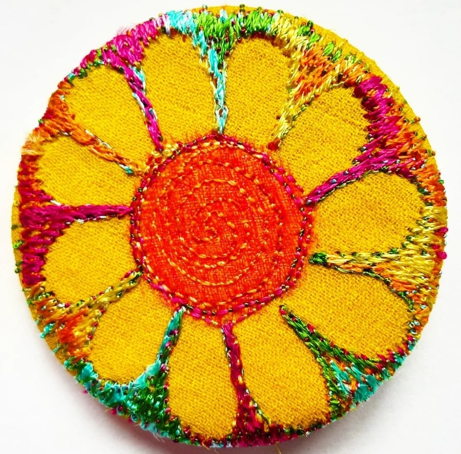 Badge 45mm Multicoloured Flower Textile Badge 