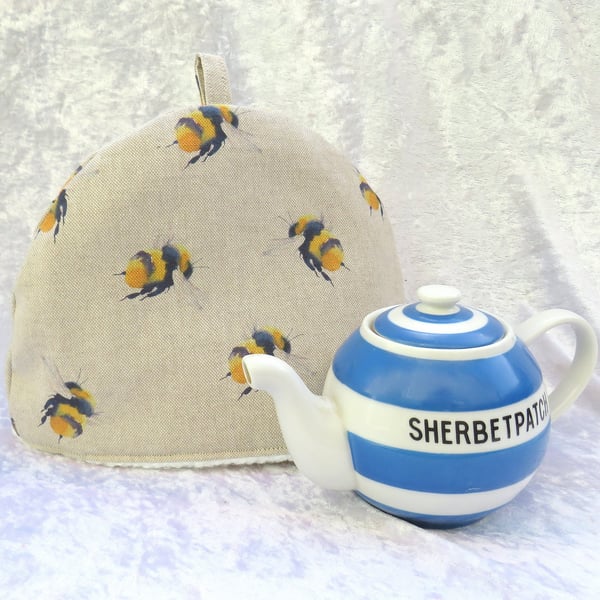 Small tea cosy, bees design, to fit a one cup teapot