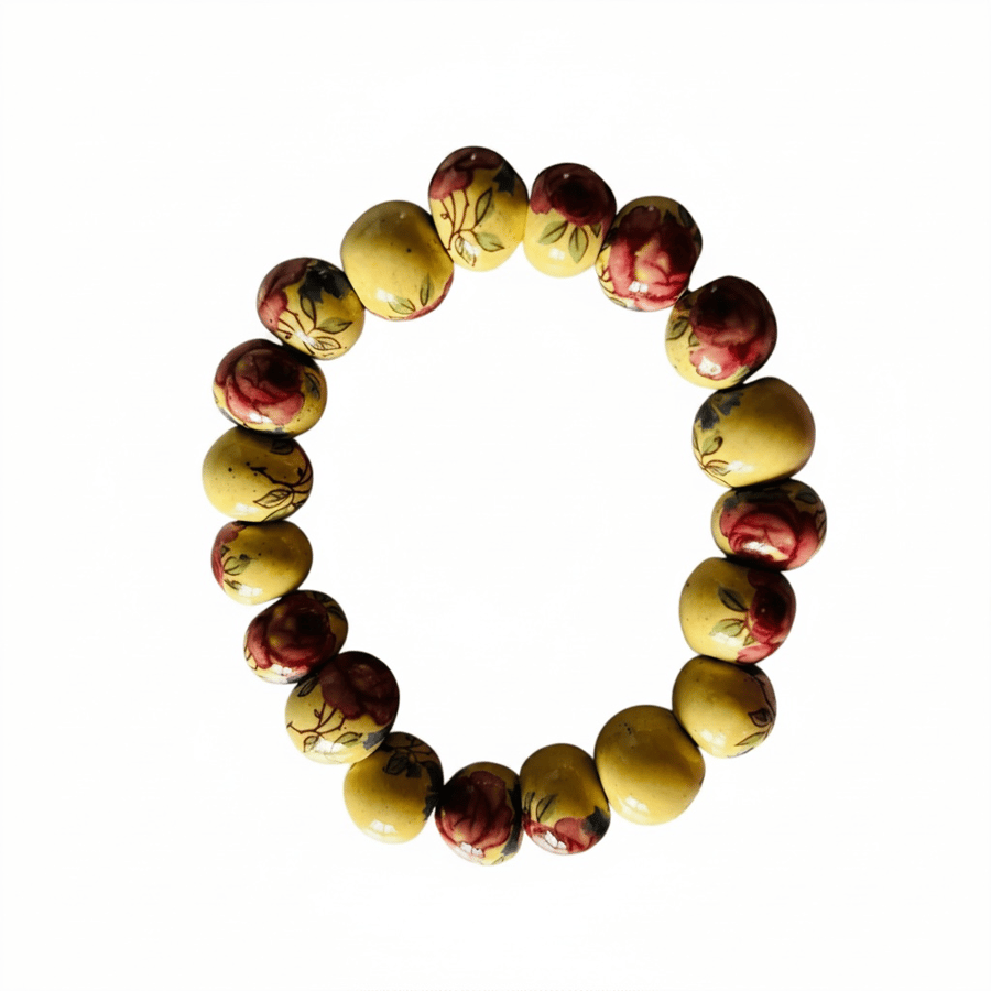An attractive chunky bracelet 