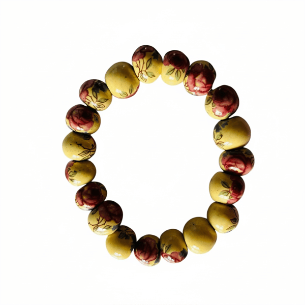 An attractive chunky bracelet 