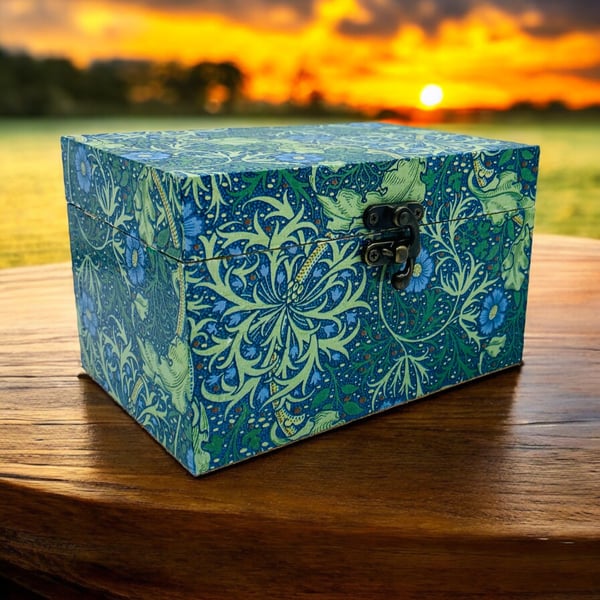 Wooden box decoupaged with William Morris inspired seaweed design