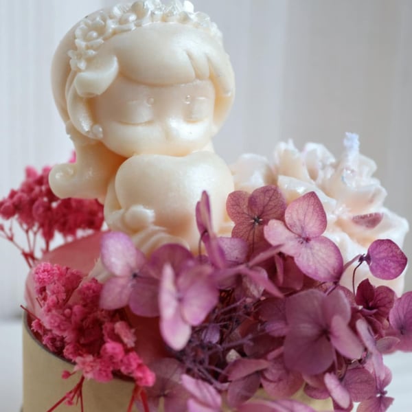 Mini flower box with little girl