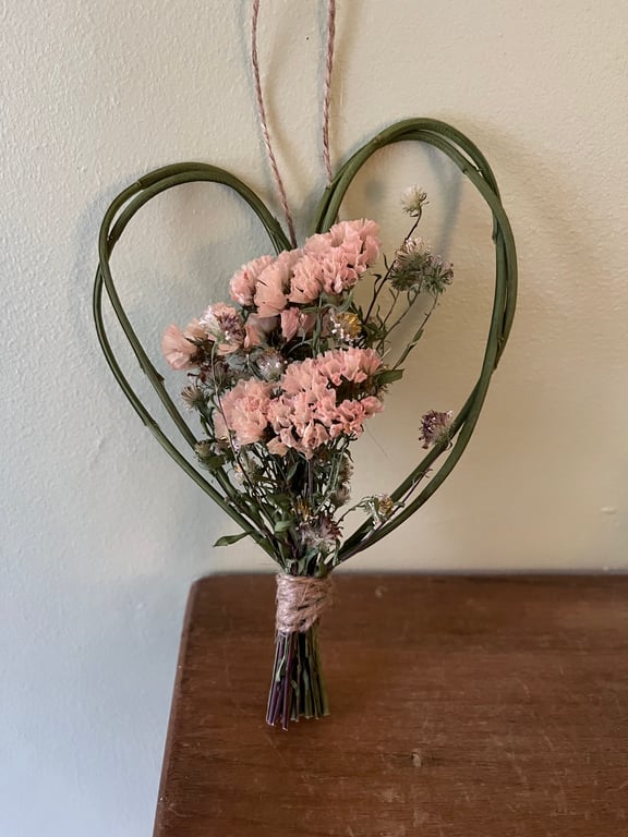 Dried Flower and Foliage Heart Shape Decoration. Handmade. 16x11cm