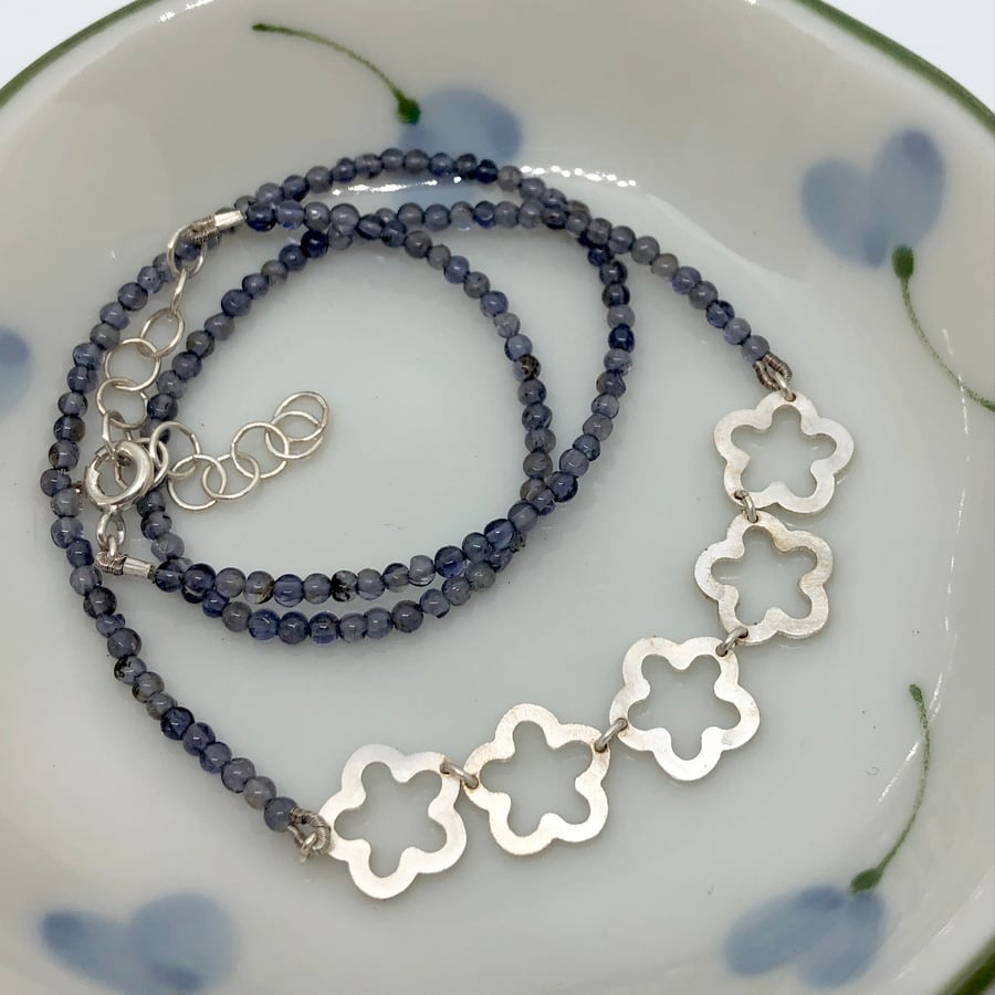 Ume necklace with iolite 