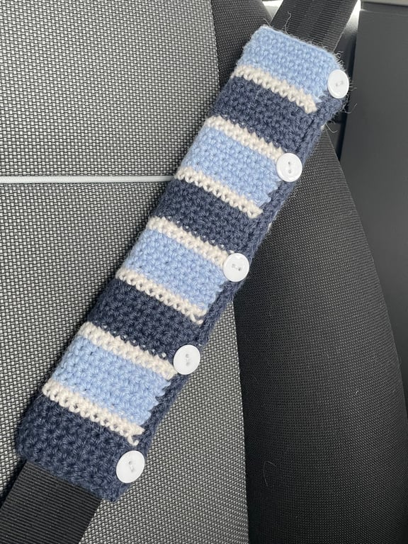 CAR SEATBELT  sleeve ( padded ) . Alpaca blend. Blues , stripes.