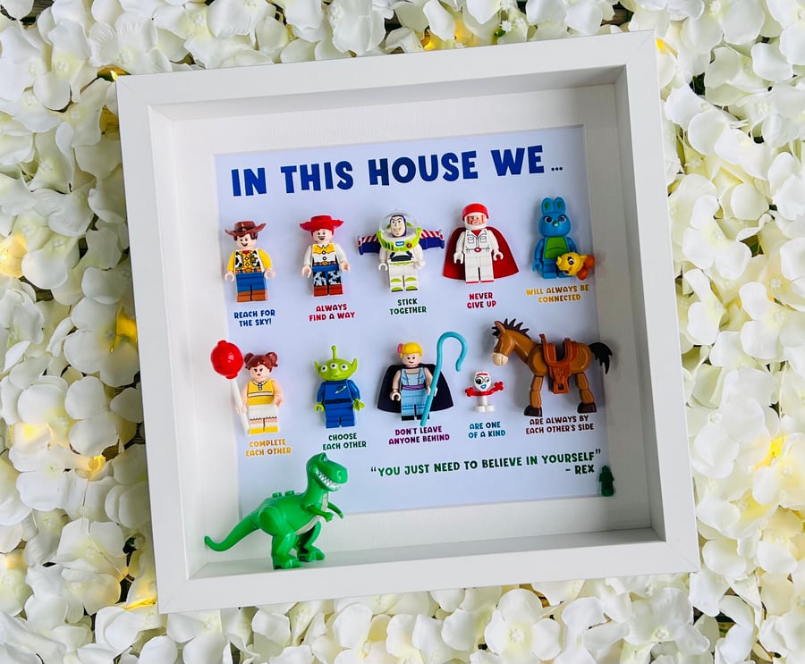 Toy Story “In This House We” Personalised Minifigures Gift Frame (13)