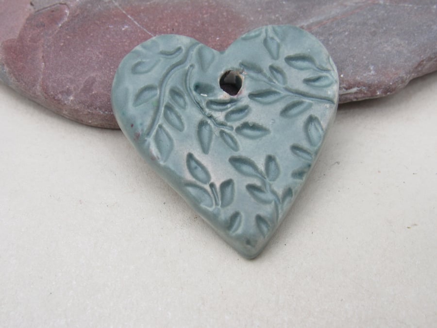 Medium Sage Green Leaf Texture Heart Shaped Ceramic Pendant
