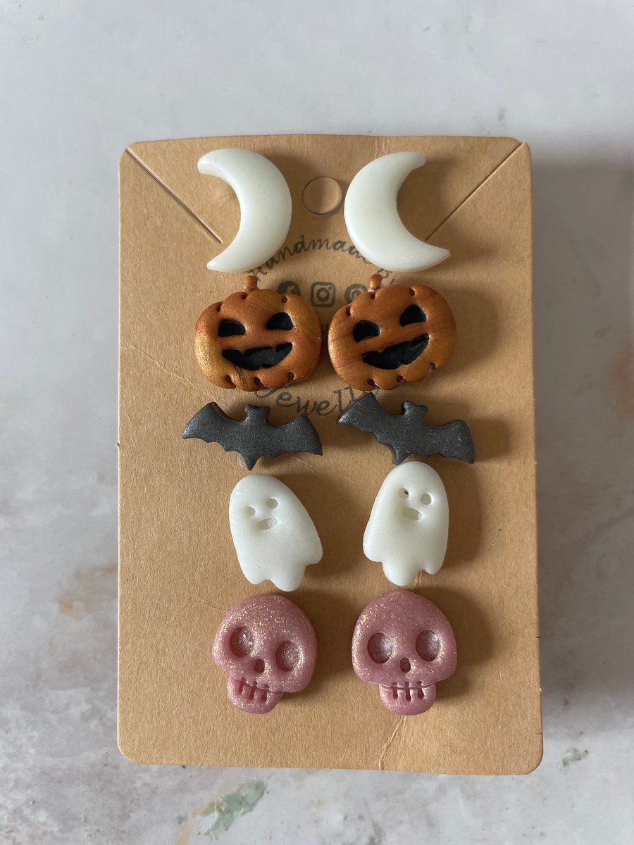(Pack Of 5) Handmade Polymer Clay Halloween Stud Earrings