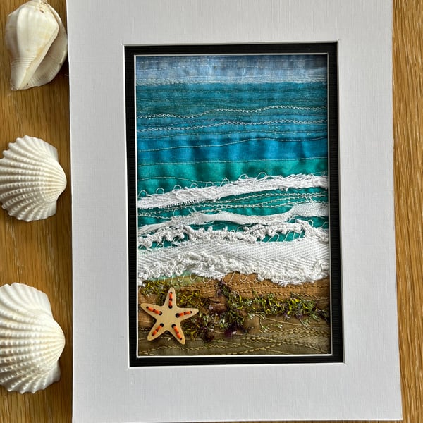 Textile seascape picture with star fish.