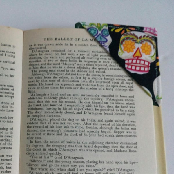 Corner bookmark,  bookmark, stocking filler, gift, book lover, sugar skulls