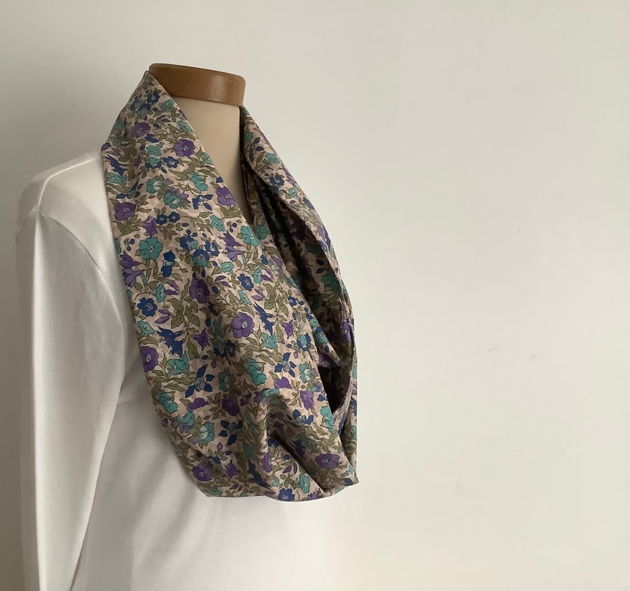 COTTON  lawn infinity scarf. ' Periwinkles ' . blue, purple.Floral. 