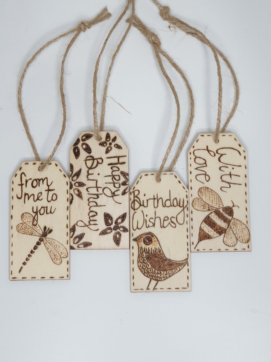 Wooden gift tags, pyrography nature design gift labels, gift wrapping
