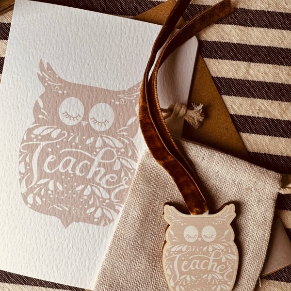 Teacher Appreciation Card & Wooden Owl Gift Set (QM2041)