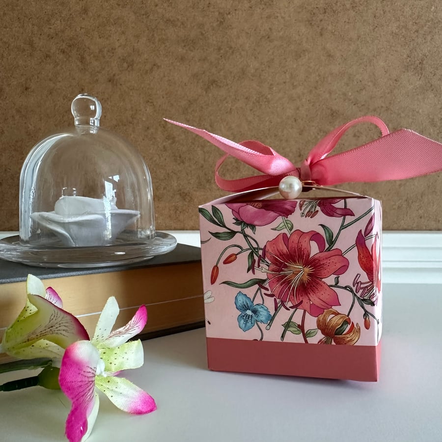 Pink floral wedding favour box baby girl birthday party sweet gift holder