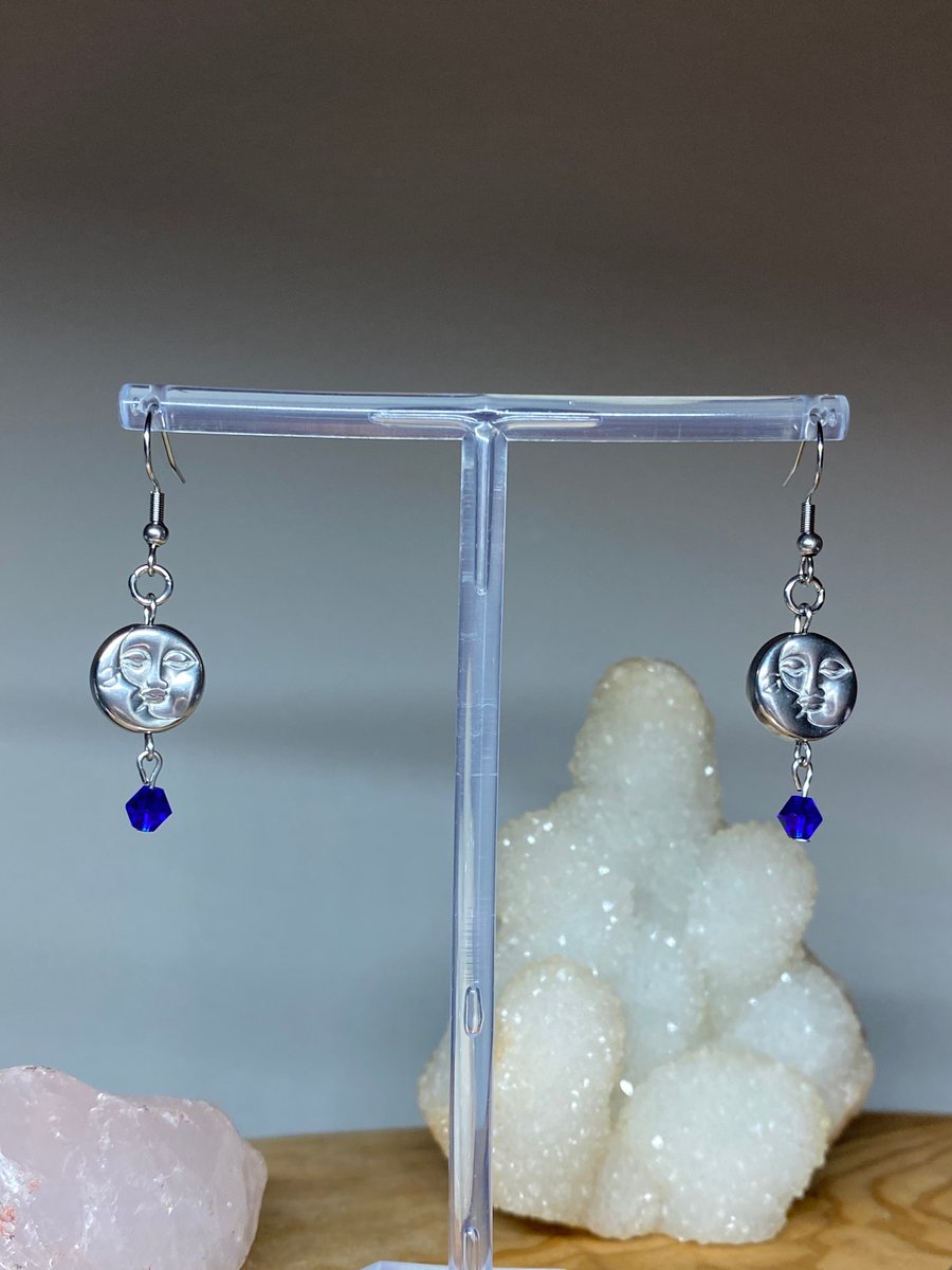 Mavis - Moon Earrings 
