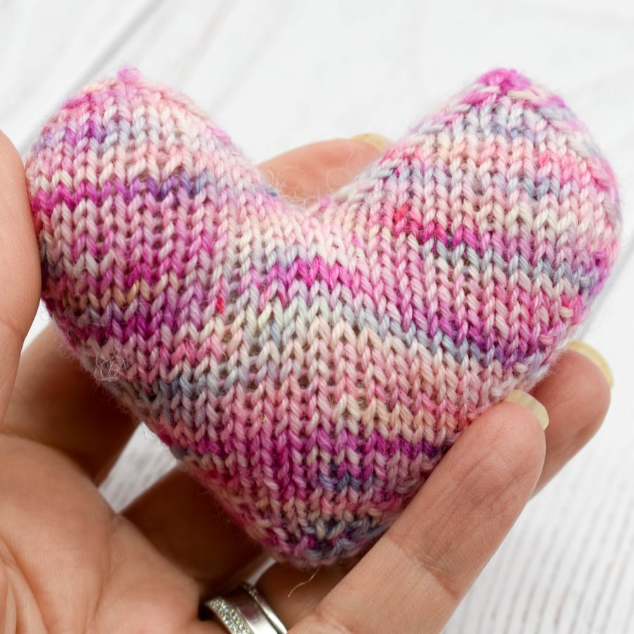 Hand knitted heart - pocket hug - Pink