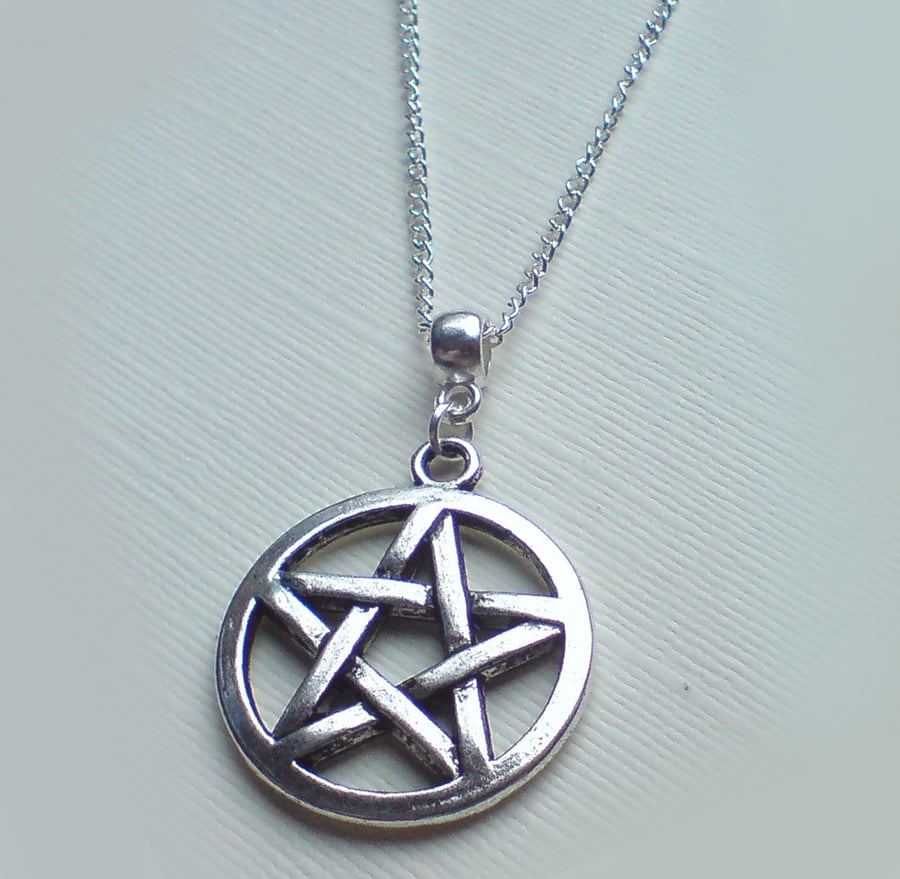 Large Pentacle Silver Plate Necklace Wicca Pagan New Age