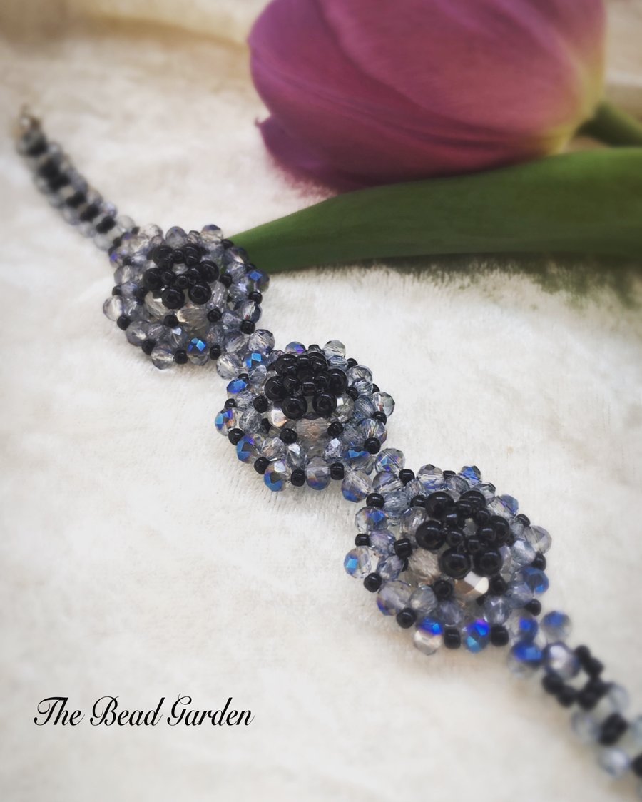 Sparkly glass bead bracelet 