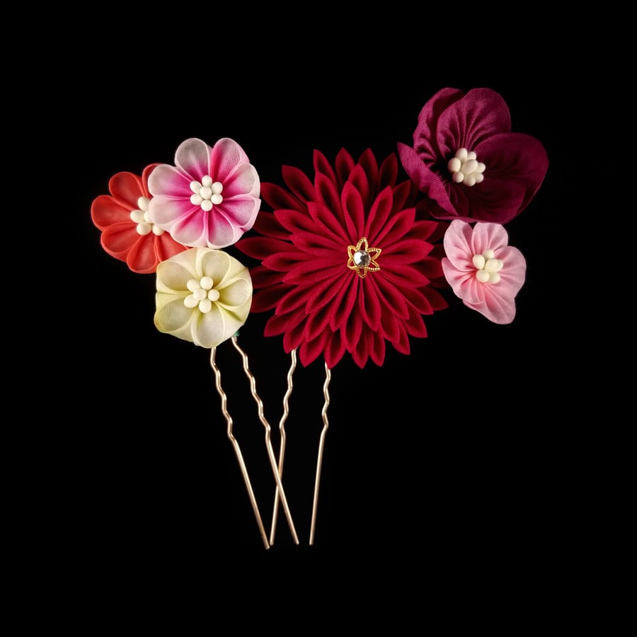Festive Crimson Chrysanthemum Hairpin (2-Pin Set)