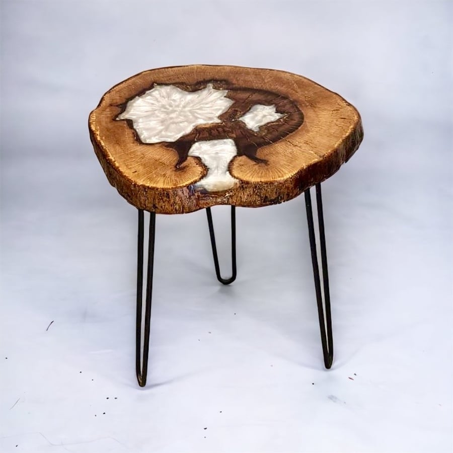 Handmade pearl epoxy Resin side table