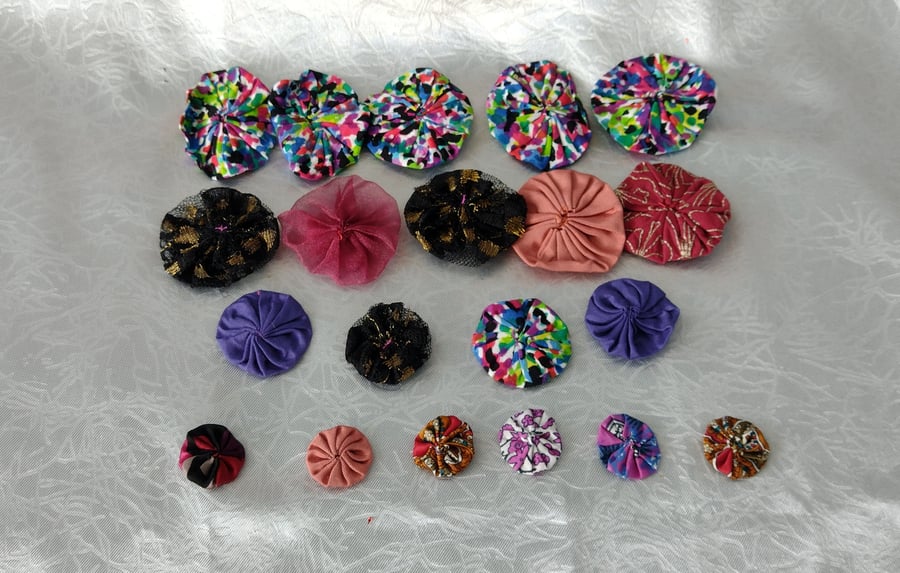 Craft Pack Card Making Scrapbooking Journalling Suffolk Puff Yoyo Embellishments