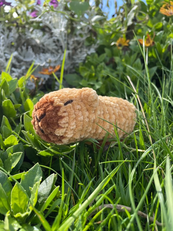 Sleepy Plushie Capybara: Soft Chenille Yarn