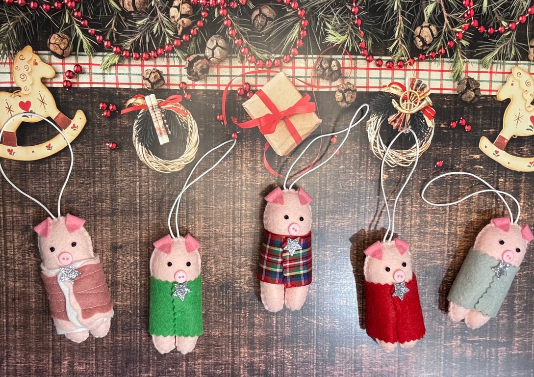 Felt pigs in blankets Christmas decorations