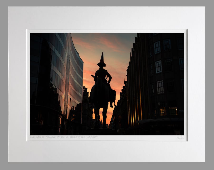 The Duke Glasgow Queen Street Scotland - A3 (50x40cm) Unframed Print