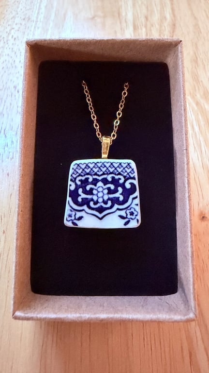 Upcycled bone china necklace blue willow pattern