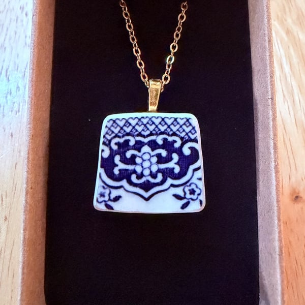 Upcycled bone china necklace blue willow pattern