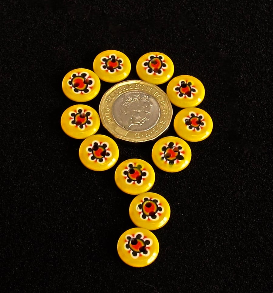 Vintage Buttons: Bright Yellow with Flower Centers 11x 13mm 