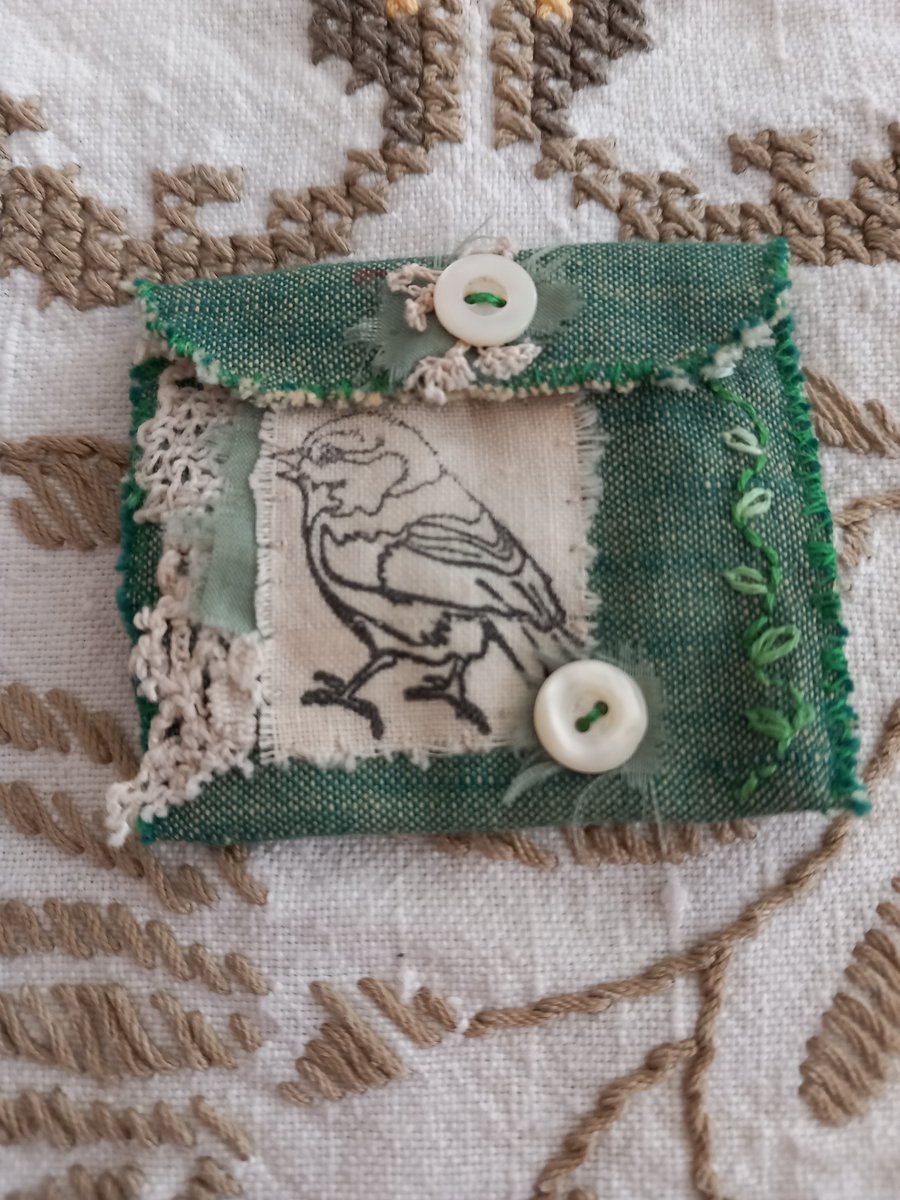 The little treasures pouch