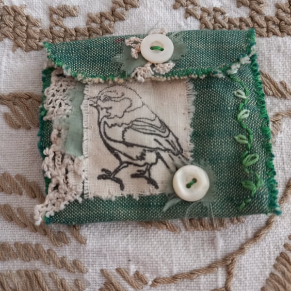 The little treasures pouch