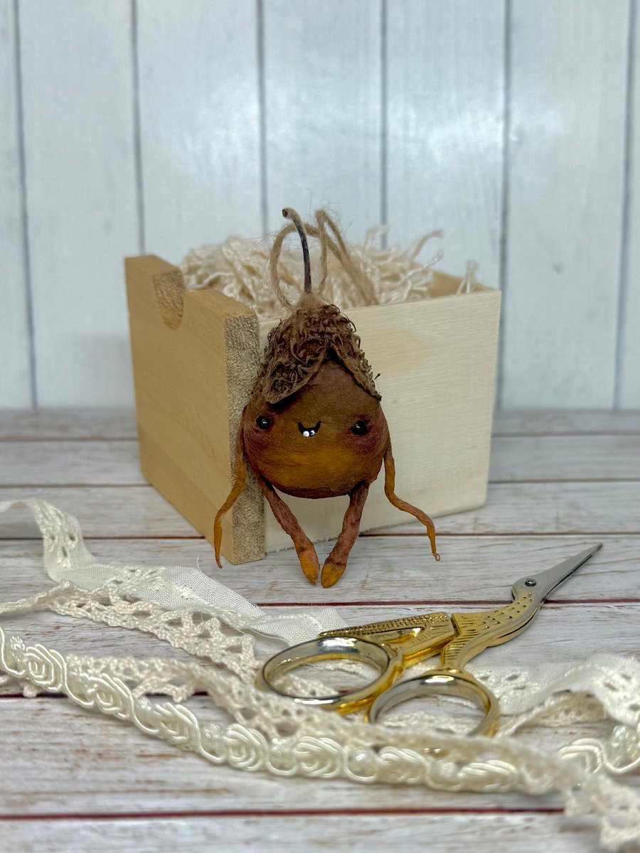 Spun Cotton Beech Nut Friend Brown