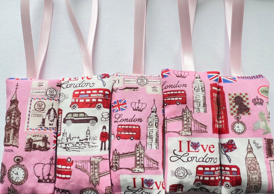 Lavender bags with hanging loops - Sugar London