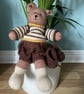 Hand-Knitted Teddy Bear in Warm Browns with Backpack – Heart & Hand - Image 3