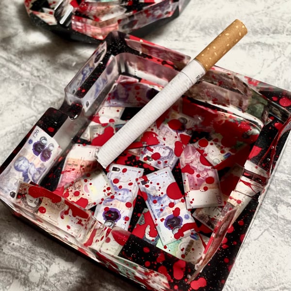 Custom Resin Ashtrays - British Blood Money Trinkets in Black & Red 
