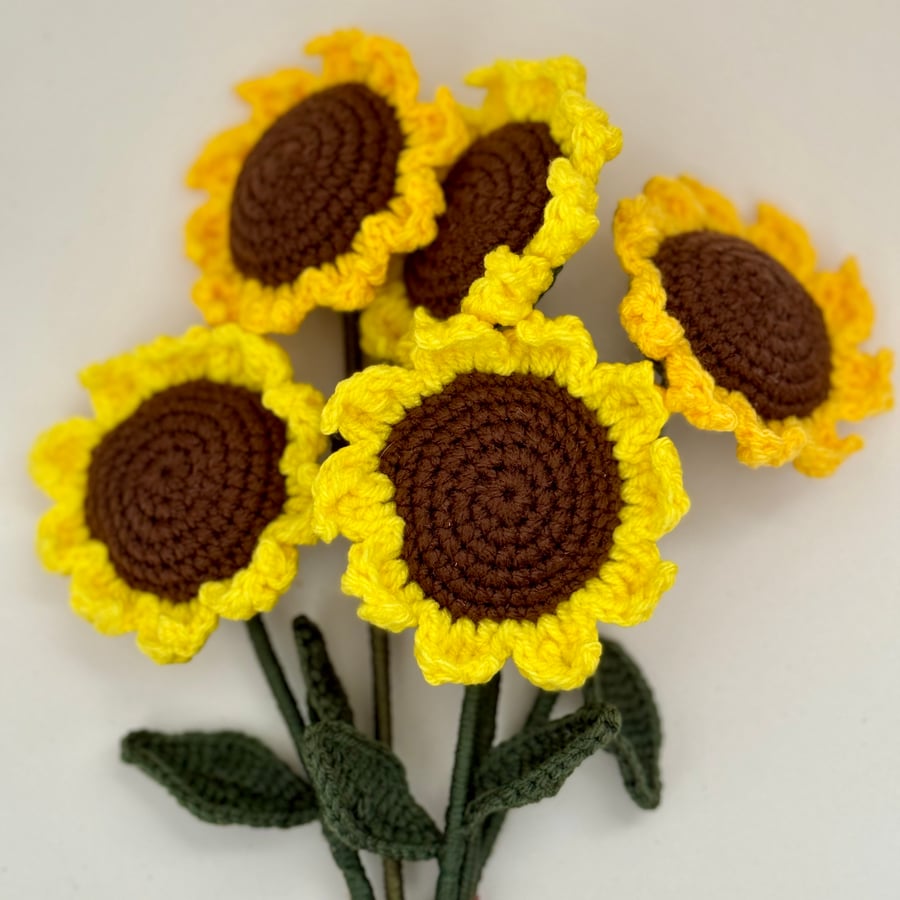 crochet sunflower bouquet, artificial sunflowers, forever flowers