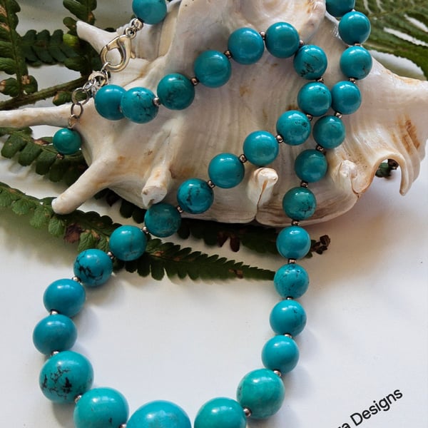 Reconstituted Turquoise Ring with Antiqued Bead Design Sterling Silver Reconstituted Turquoise Ring with Antiqued Bead Design Sterling Silver