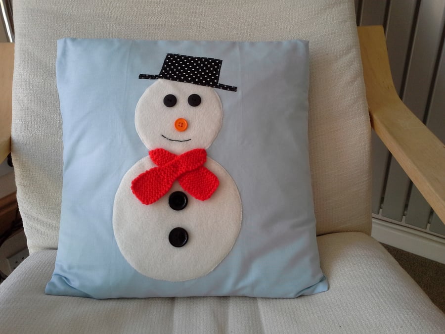 Snowman Cushion 