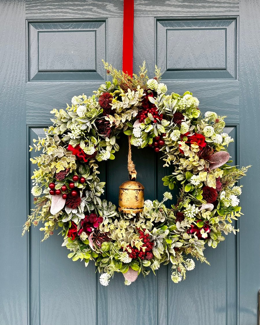 Faux Christmas Wreath with Bell: Rustic Holiday Door Decor (55cm)