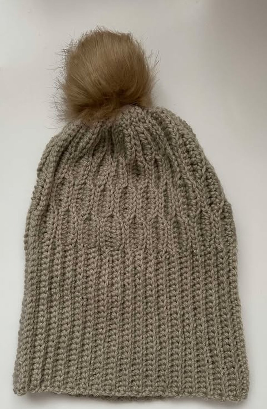 Cream honeycomb crocheted hat 1