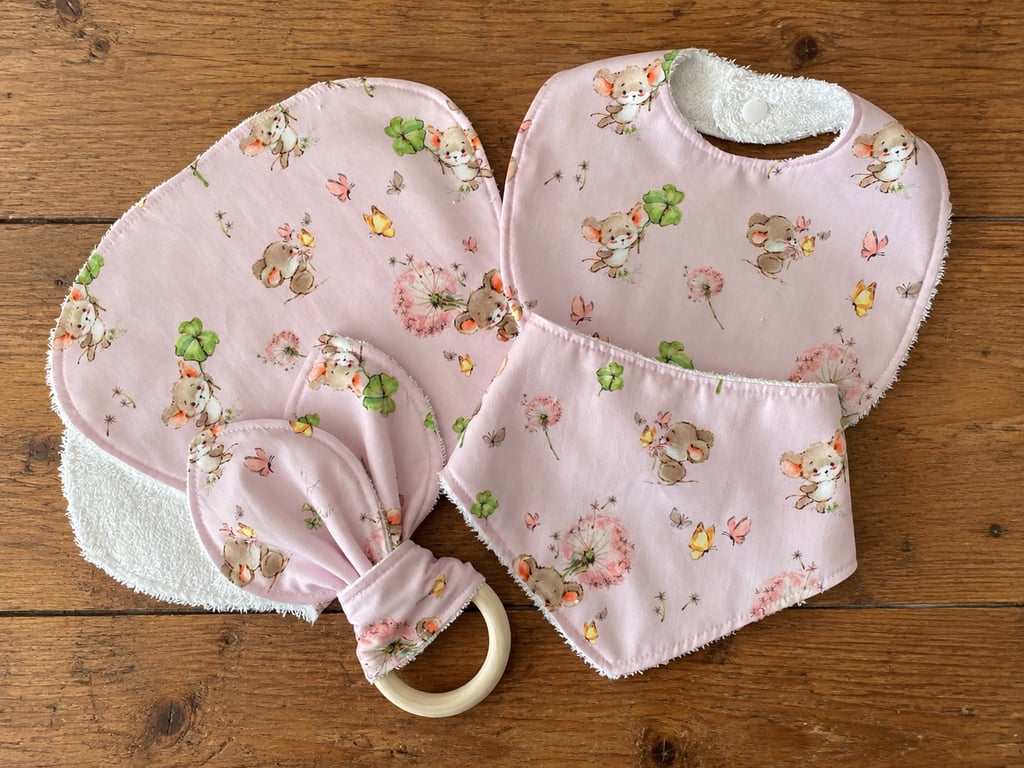 Four piece Summer Mouse Design baby set - Baby Gift Set - Baby Shower Gift
