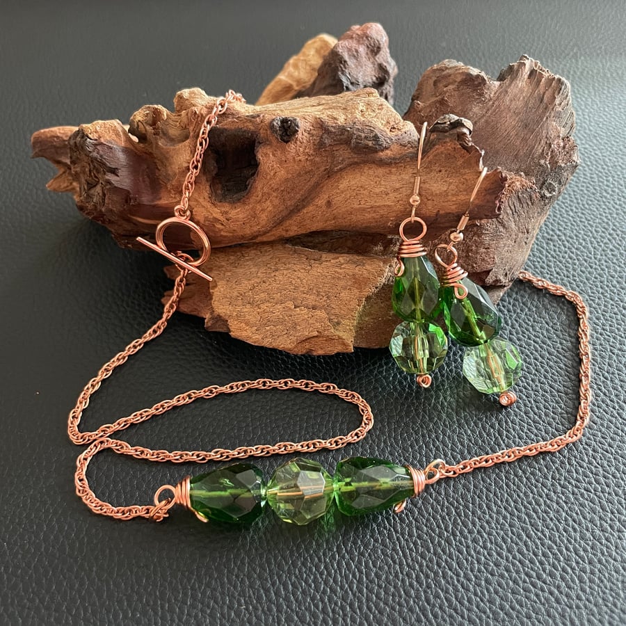 Green and Copper Matching Necklace and Earrings Set