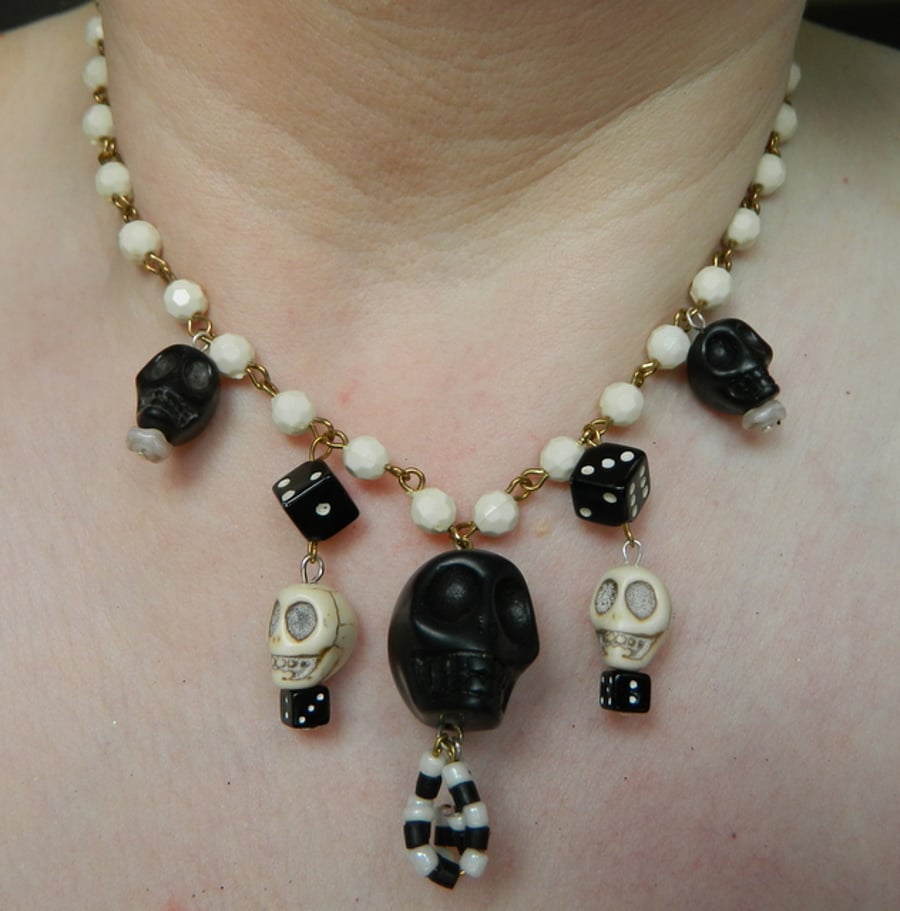Beetlejuice Tim Burton inspired black & white skull necklace with free shipping