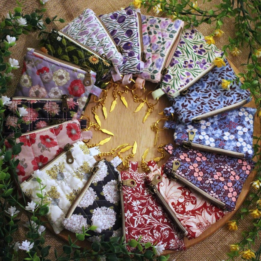 Small Quilted Coin Purse - Handmade Floral Zipper Pouch