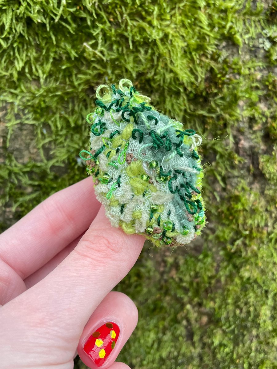 Mossy lichen felt ladies brooch pin, hand embroidered gift 