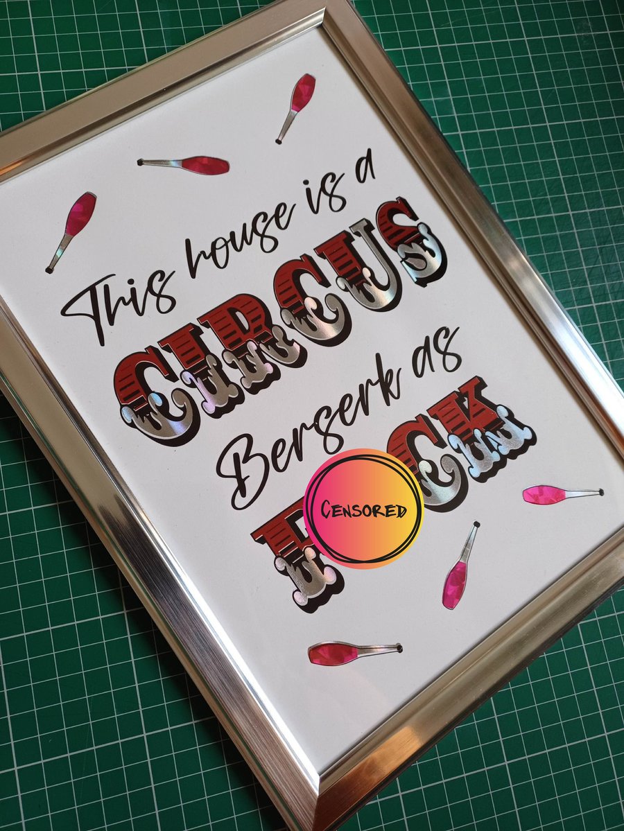 Arctic Monkeys - This House is a Circus