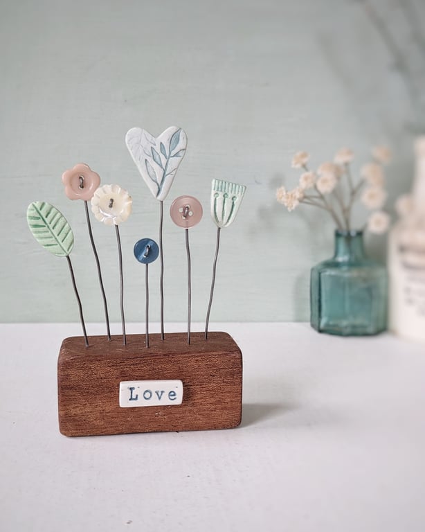 Clay Heart and Flowers in a Button Garden Block 'Love'